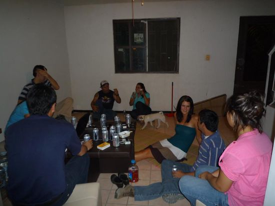 Auf dem boden: So in etwa sieht eine Fiesta Mexicana aus...