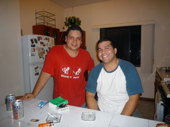 unsere zwei Mitbewohner, Richie und Chuy