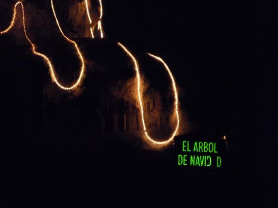 da fehlt ein "A" dazwischen: EL ARBOL DE NAVIDAD... (Bild 2)