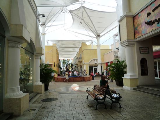 Einkaufsmeile Teil 2