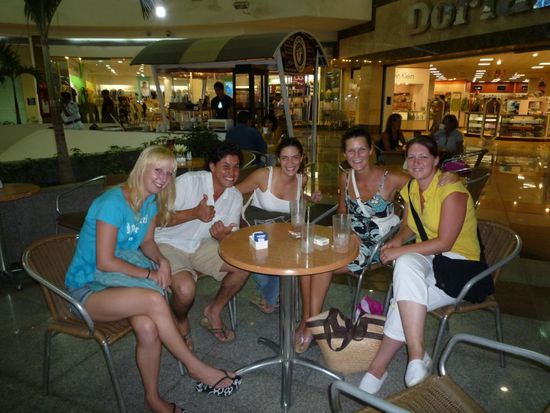 Sarah, Levi, Itzel... Den Rest kennt ihr ja