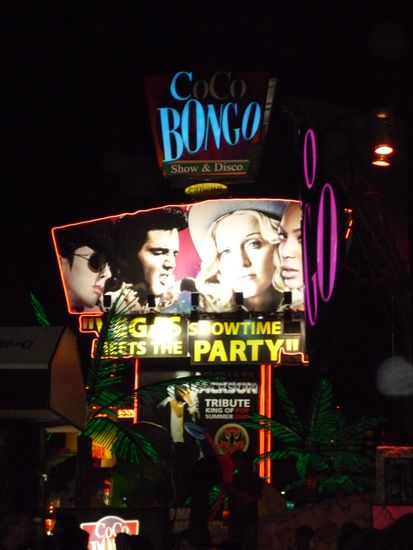 Es sieht von außen schon aus wie in Las Vegas