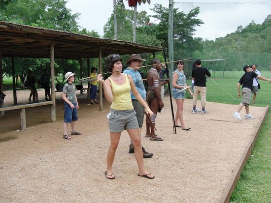 Ich beim Versuch einen Speer zu werfen