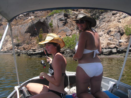 In voller Action beim Fischen