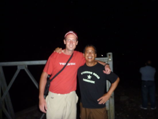 Hey Rini, wir haben es gesehen.... chaka.....das Bild ist so unscharf aber dennoch wollte ich es einstellen, denn bald sagen wir beide "Servus" zu einander.....wein.....