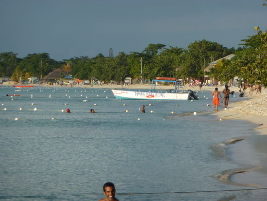 Hier der Beach von Negril, der schöne "Seven Miles" Beach