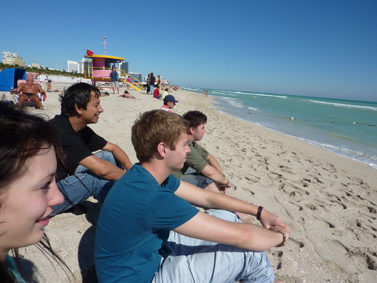 Die letzten Beachblicke von Alina,Thiemo und Mark, ich sitz hier aus Solidarität, da ich ja noch 2 Tage länger hier bin......Abschied nehmen tut so weh.....