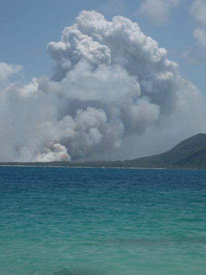 Fuer alle 112er: Das ist ein Feuer (und keinen interessiert's) !