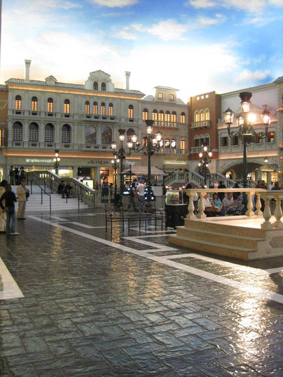 Markusplatz im "Venetian" mit Wolkenhimmel (Draußen war es dunkel!)