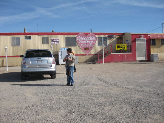 Pinkelpause auf der Fahrt vom Hoover-Staudamm zum Grand Canyon