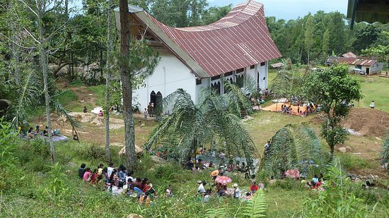 Gottesdienst im Freien.