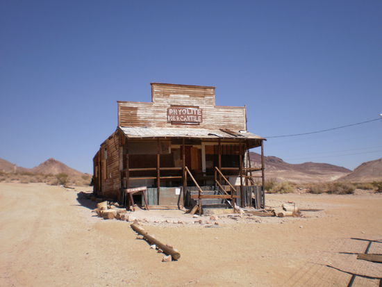 Haus in einer Geisterstadt.
