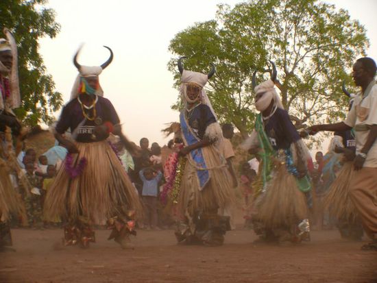 ...der traditionelle Kambala des Kadugli Stammes