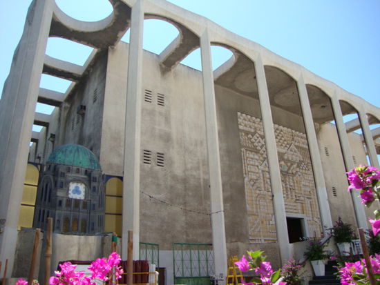eine der vielen Synagogen in Tel Aviv