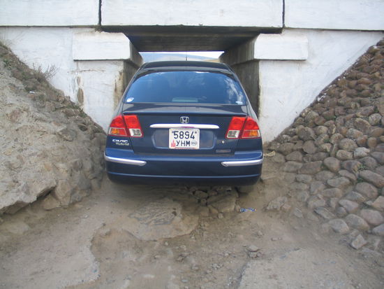 ...und nach Einklappen der Spiegel passte es auch durch!