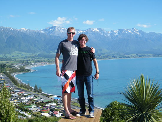unser Stray-Bus-Driver: Rob
im Hintergrund - Kaikoura