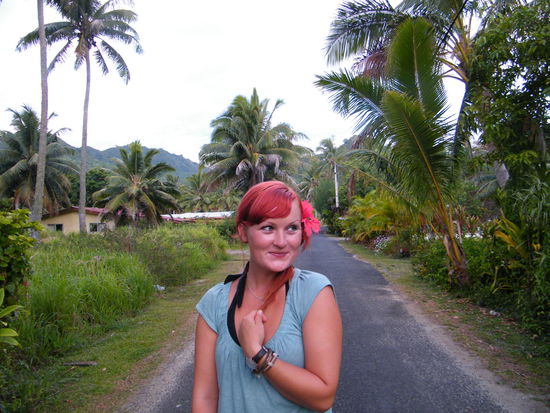 auf dem Weg zum Strand