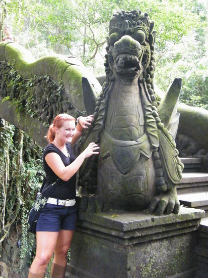 erschreck den Drachen *g