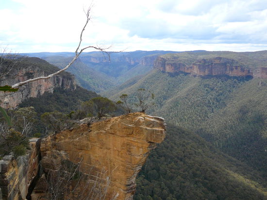 Blick hinunter ins Tal auf den Hanging Rock