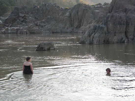 kühles Bad im Mekong