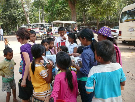 Elli flüchtet nachdem es immer mehr wurden! 