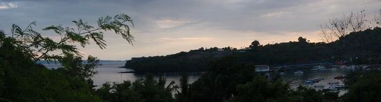 Blick hinunter auf Padang Bai