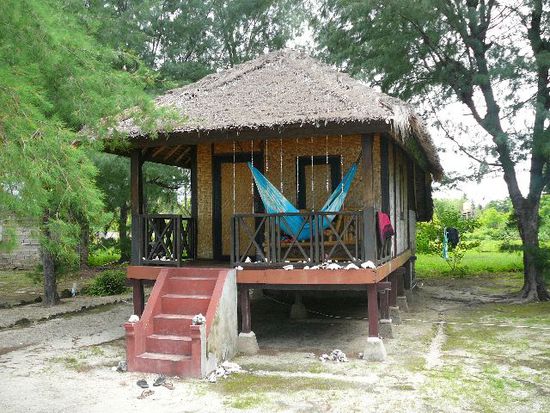 unser Bungalow direkt am Meer