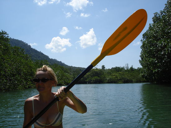 Kurz nach dem Erschlagen eines Krokodils...