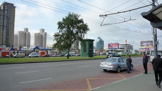 Meine ersten Eindruecke von Moskau, auf dem Weg vom Flughafen zu Viktoria, meiner Gastgeberin.