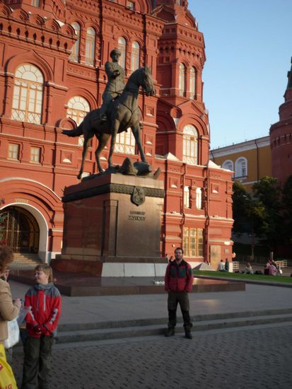 Marschall Jukov der Held des "grossen Vaterlaendischen Krieges", wie der zweite Weltkrieg hier genannt wird.