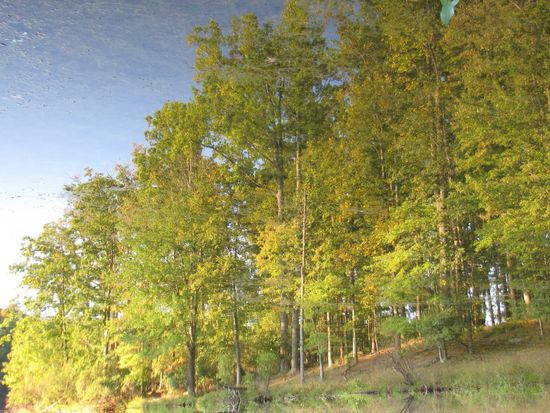 Falls ihr euch wundert warum das Foto ein bißchen komisch aussieht einfach mal den Kopf oder Bildschirm drehen  Na, nicht schlecht für ein Spiegelbild, oder?