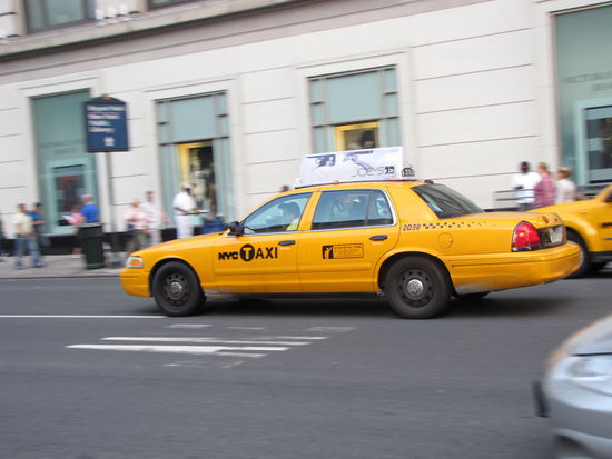 die klassischen gelben Taxis
