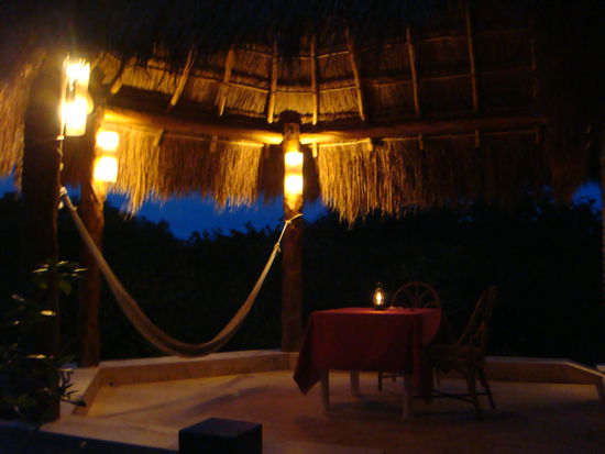 Unsere Terrasse bei Abendstimmung