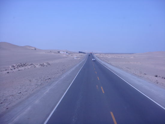 Landschaft auf der Fahrt nach Paracas