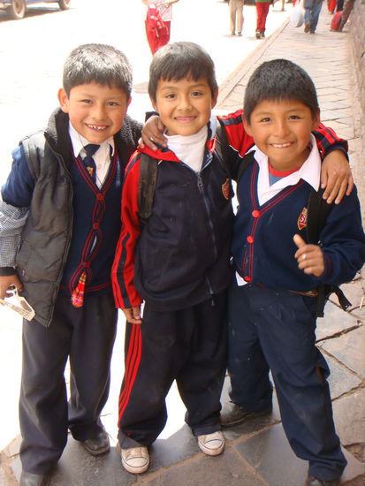 Diese Schulkids wollten unbedingt aufs Foto