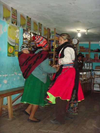 Taenzchen mit unserer Mama 