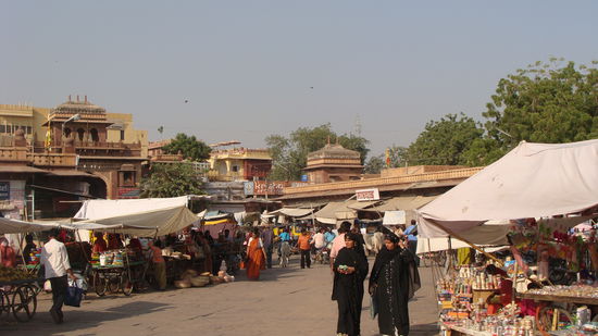 Der Markt beim Glockenturm