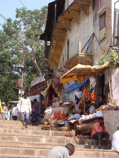 farbige Laeden an eines der Badegahts