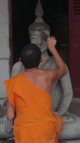 Moench bei der Arbeit