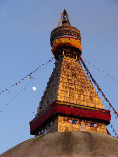 Bodhnath bei Daemmerung - die Stimmung ist hier einfach einzigartig!