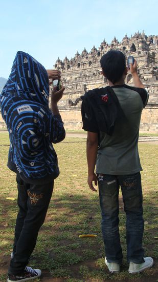 Wie praktisch doch so ne Kamera in Handy ist  erwischt!