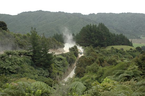 Staubpiste nach Totaranui