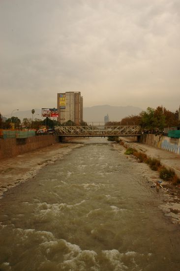Am Rio Mapocho
