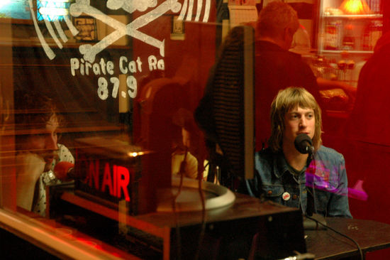 Live on air dürfen wir mit dabei sein,