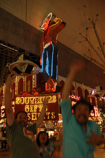 Trotz Spieltisch-Pleite herrscht bei uns noch gute Stimmung