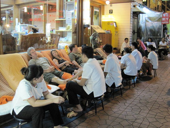 Fussmassage in der verkehrsberuhigten Zone