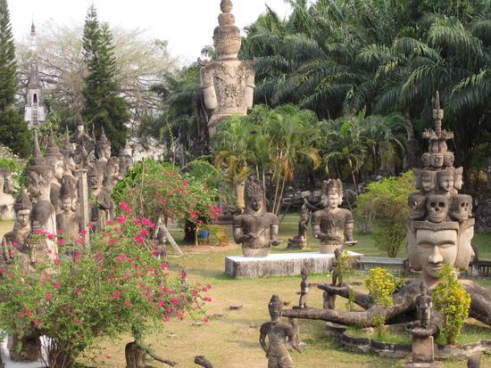 Bunte Welt der Religionen