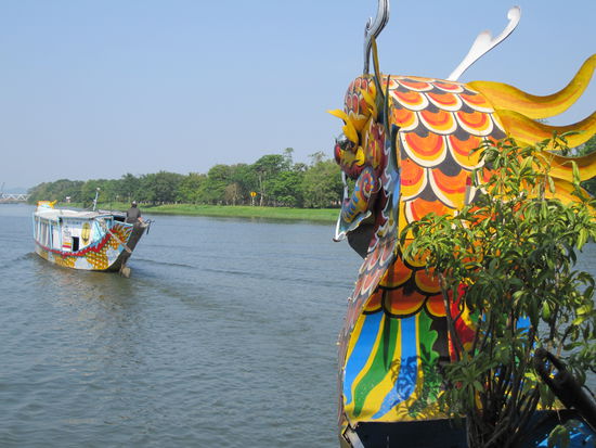 Mit dem Drachenboot auf dem Perfume River