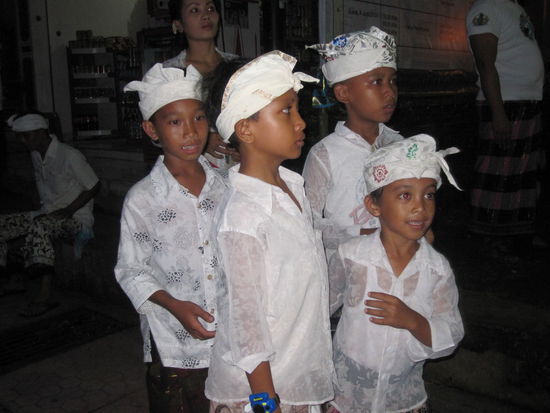 sie haben sich fuers Fest auch fein gemacht