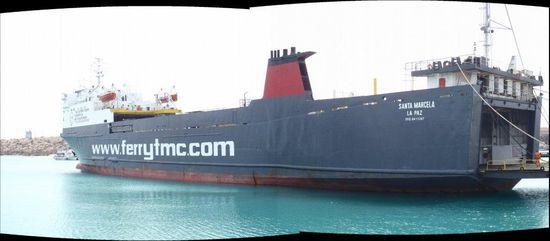 Die Überfahrt war total easy, denn das Meer war so ruhig wie ich, wenn ich schlafe 